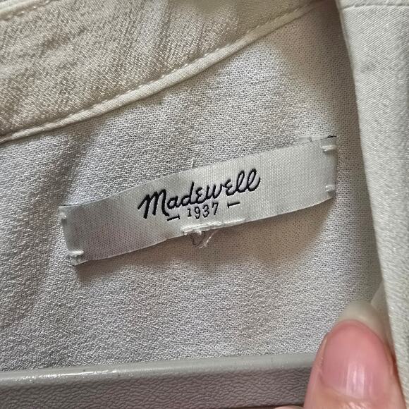 Madewell white textured button-down back short sleeve top poly/silk slits - Picture 2 of 11